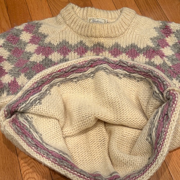 Vintage Gaeltarra Irish Cream, Grey, and Lavender Patterned Wool Sweater - Picture 7 of 9